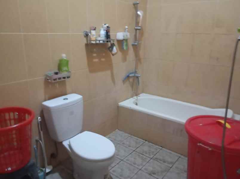 rumah siap huni dekat stadion manahan solo jateng