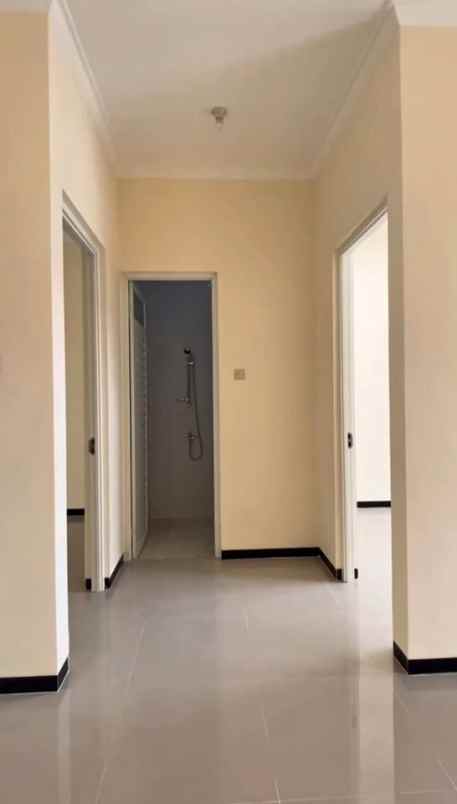 rumah siap huni lokasi di buring kota malang