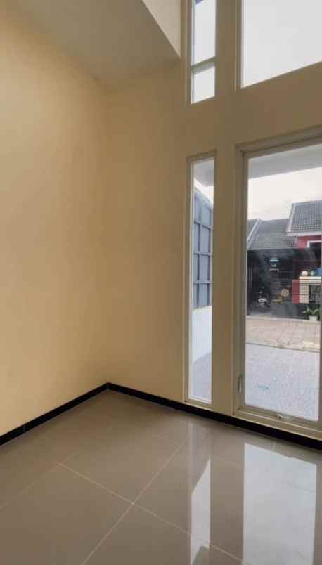 rumah siap huni lokasi di buring kota malang