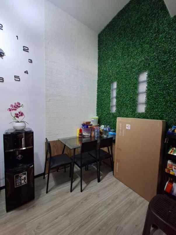 rumah siap huni lokasi strategis di sulfat