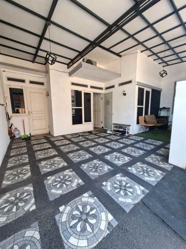 rumah siap huni lokasi strategis di sulfat