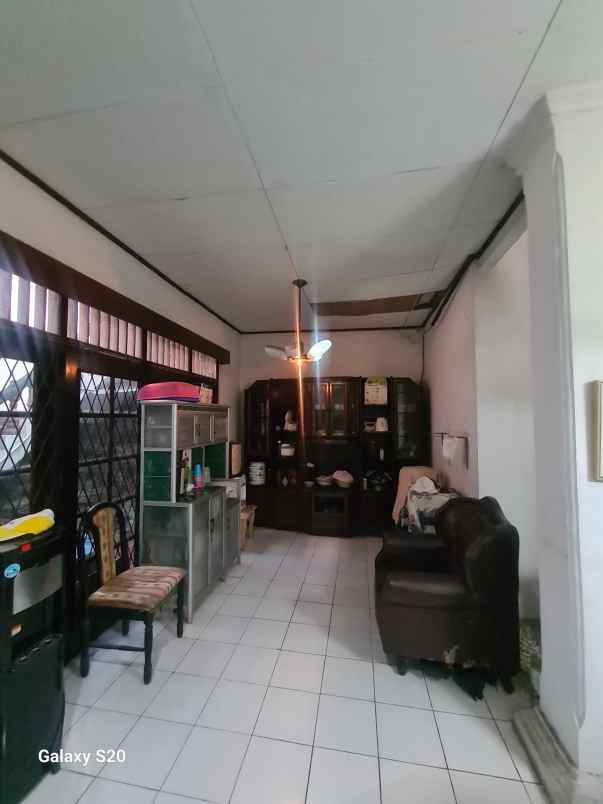 rumah siap huni masuk komplek area pos pengumben ray