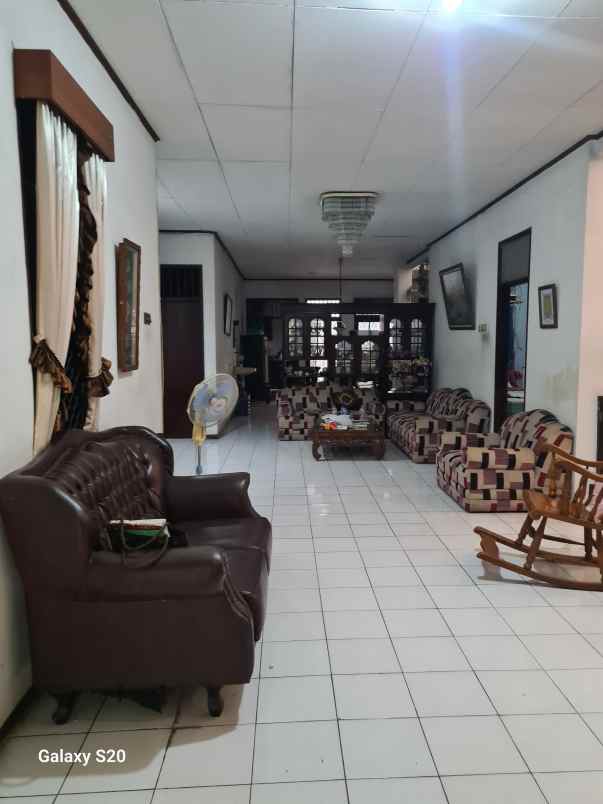 rumah siap huni masuk komplek area pos pengumben ray