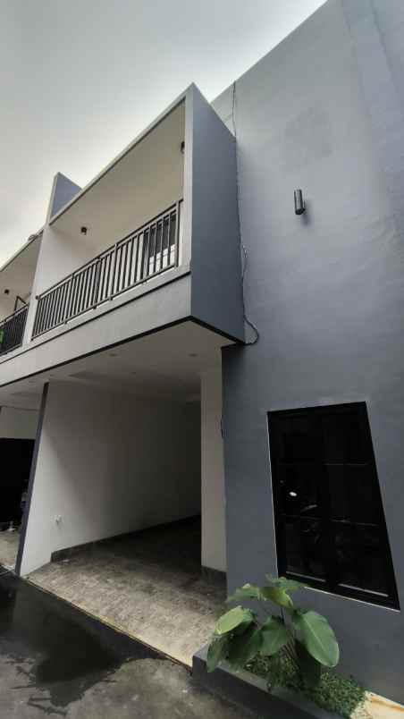 rumah strategis siap huni condet jakarta timur