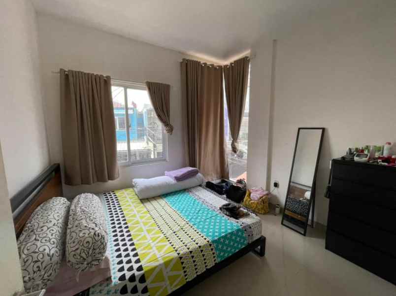 rumah sunter graha pratama jak ut