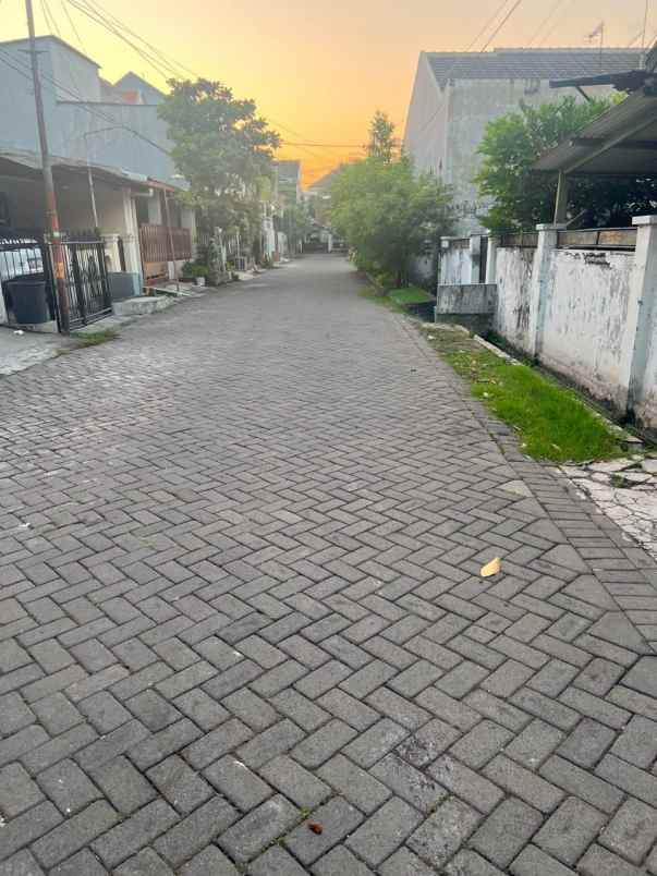 rumah sutorejo selatan 2 5m