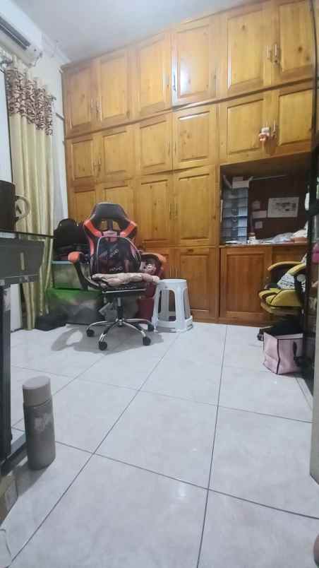 rumah terawat siap huni di daan mogot baru