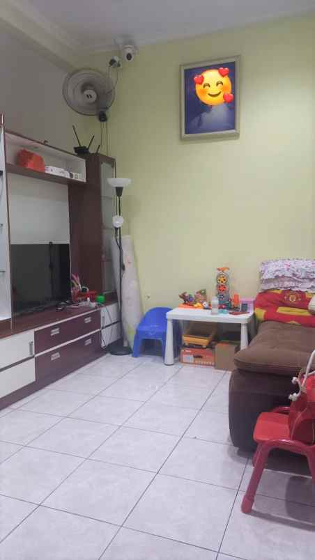 rumah terawat siap huni di daan mogot baru