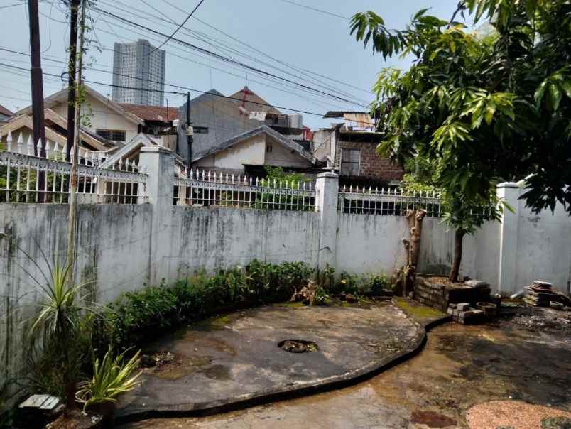 rumah wisma permai strategis row jalan 2 5 mobil