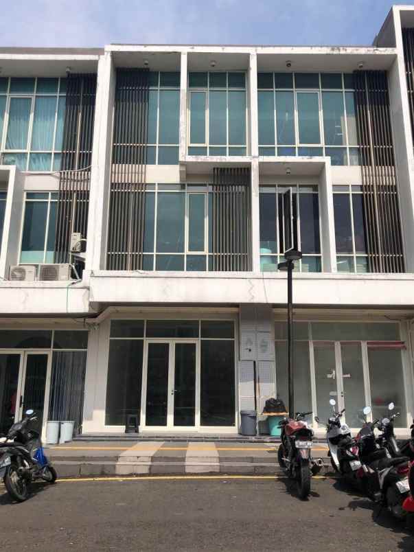 sewa ruko northwest citraland strategis siap huni