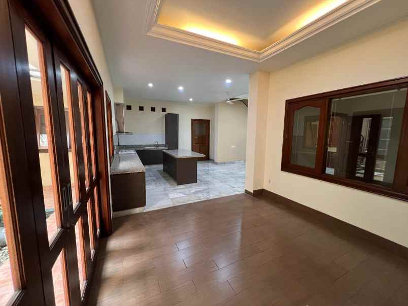 sewa rumah permata buana jak bar