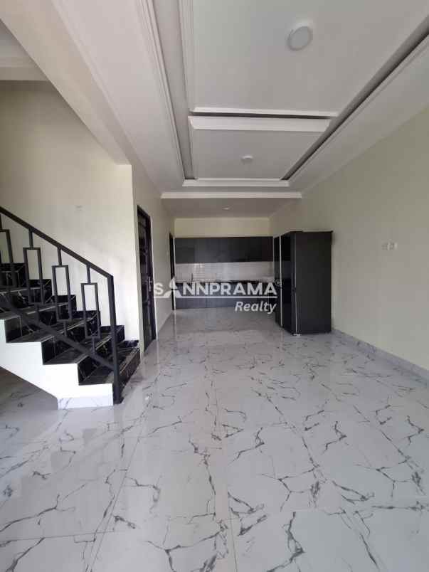 sewa rumah semi furnished murah di gdc depok