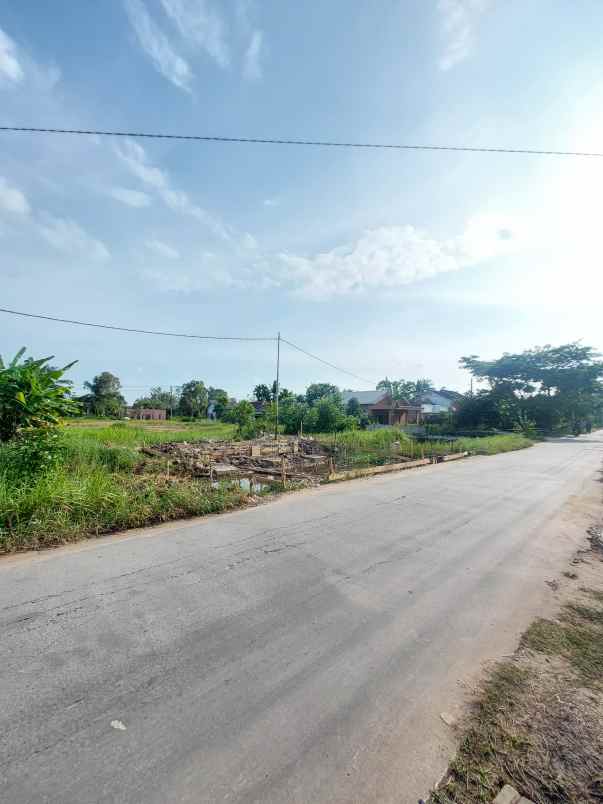 shm tanah tepi aspal sekojo ujung