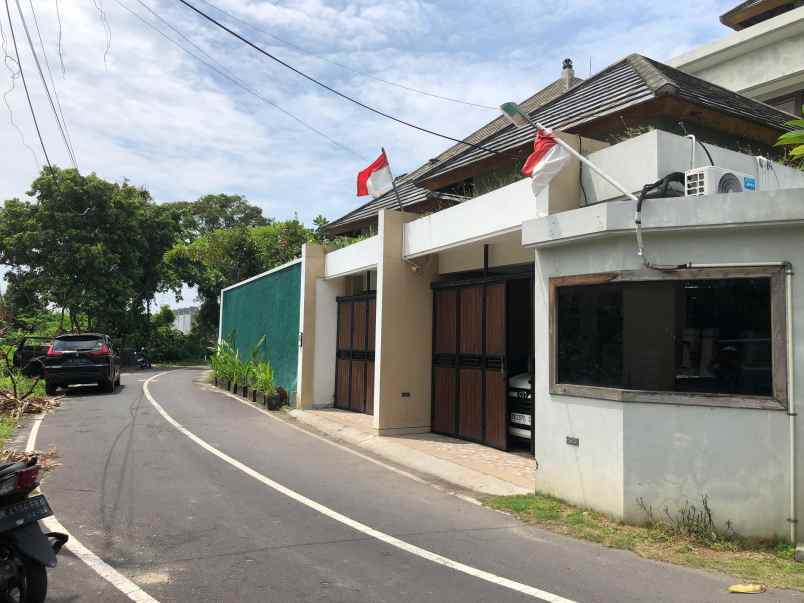 tanah disewakan di jl amanlane yudistira seminyak