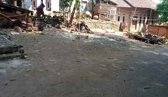 tanah murah rata dan padat pinggir jl desa