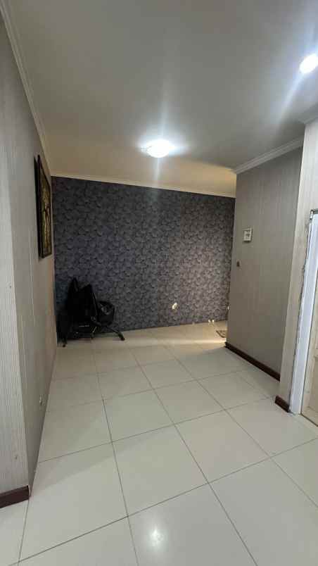 the address cibubur leuwinanggung depok