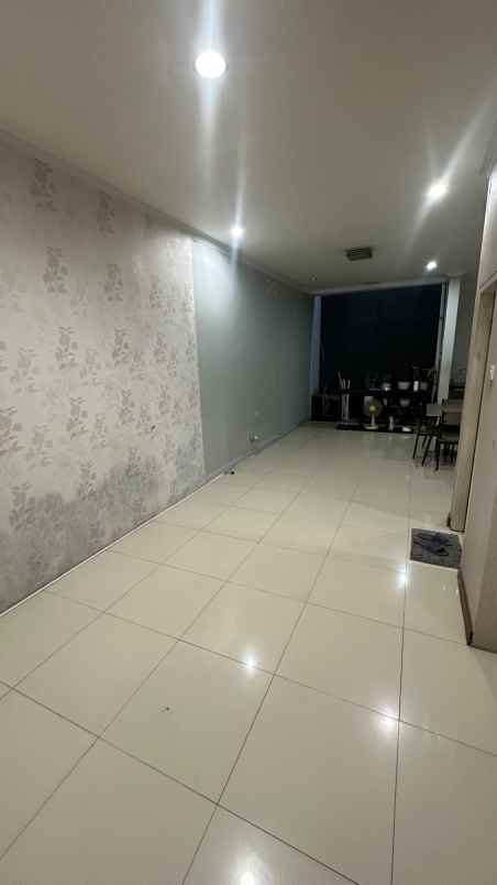 the address cibubur leuwinanggung depok