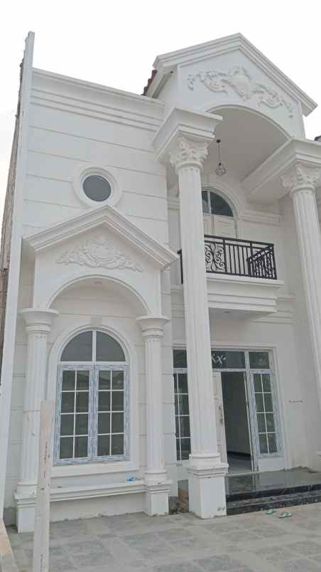 townhouse modern klasik terlaris murah ciracas jakarta