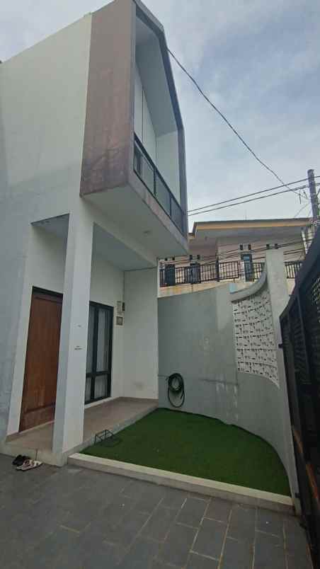 tugu cimanggis rumah mewah strategis harga nego