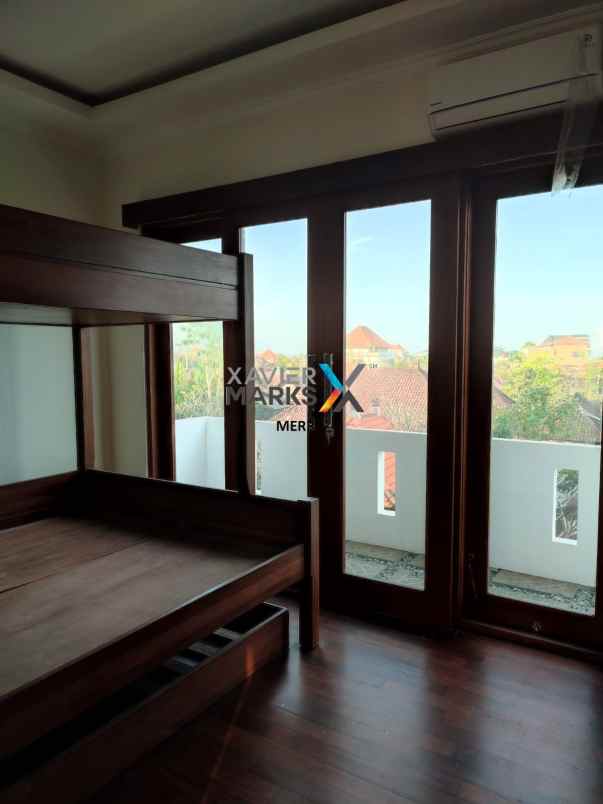 villa sanur bali 50 m dari pantai siap huni