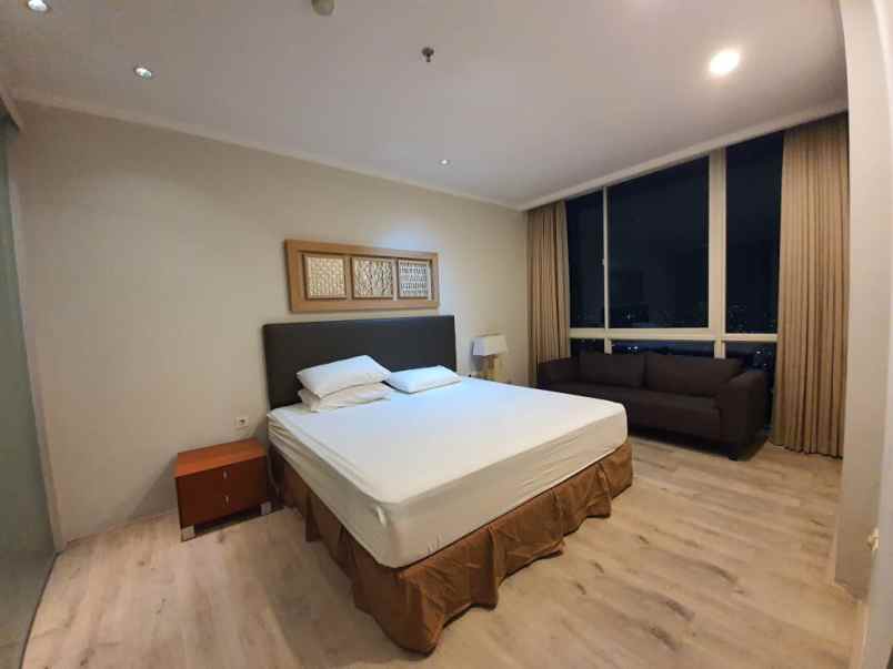 vue ciputra world lantai 32 siap huni full furnish