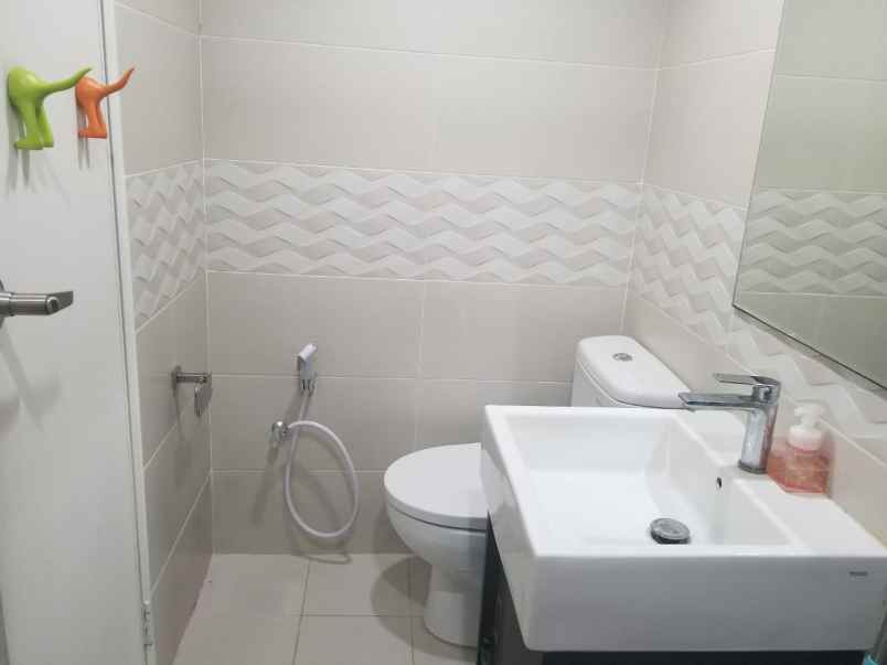 apartemen apt gading mediterania