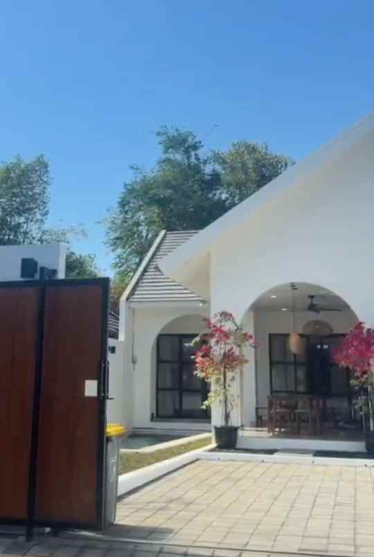 brand new villa di mumbul nusa dua bali