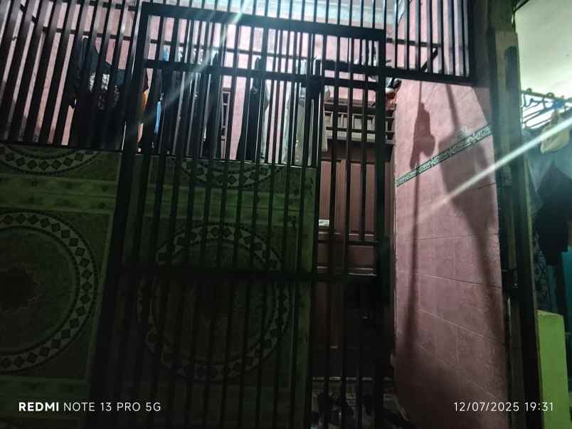 di jual 2 pintu