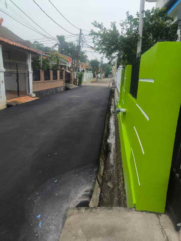 di sewakan rumah tinggal 140 meter full