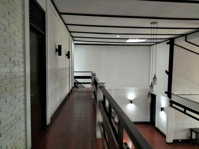 dibawah njop pisan rumah di suryalaya buah batu