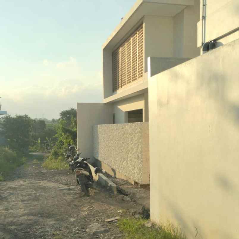 dijual 2 are jl gandamayu pemaron munggu mengwi badung