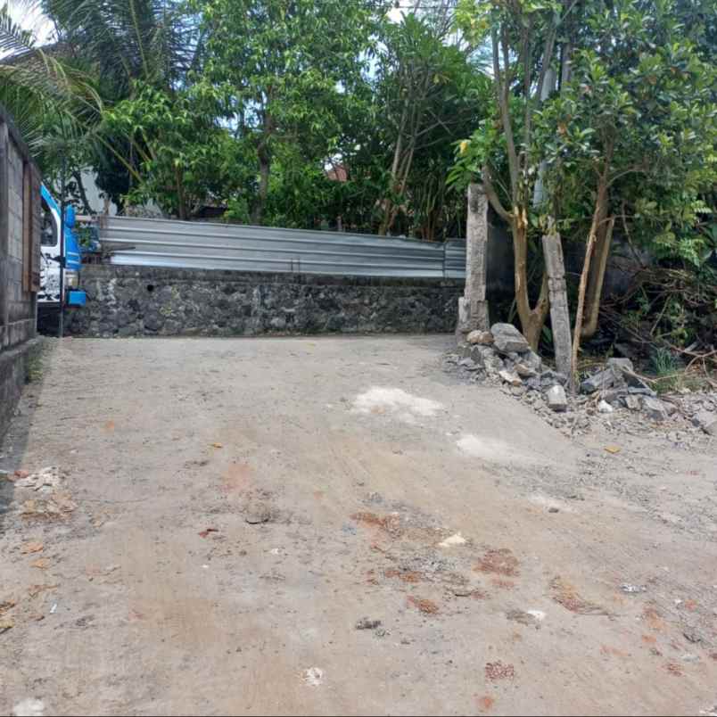 dijual 4 are jl campuan veteran buduk mengwi