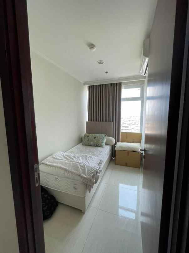 dijual apartemen apartemen green sedayu