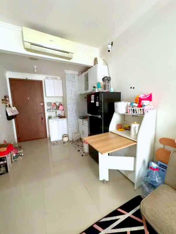 dijual apartemen jl letjen mt haryono