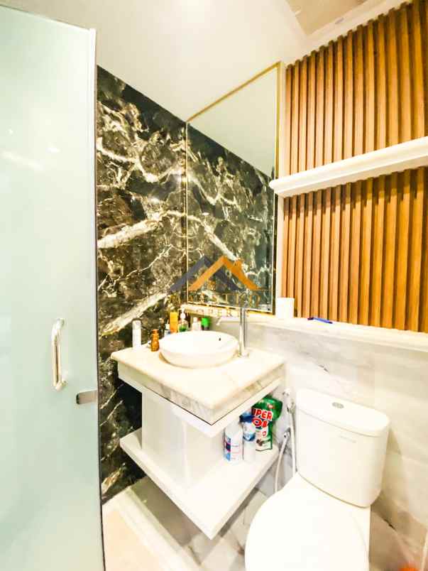 dijual apartemen podomoro city deli medan