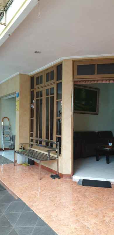 dijual bendul merisi surabaya rumah 2 lantai nego