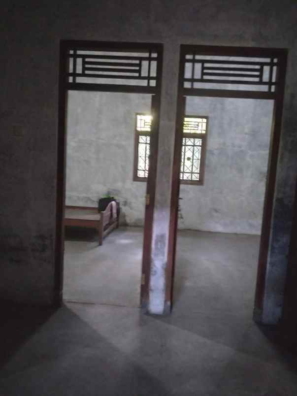 dijual cepat butuh uang bisa nego aman anti banjir