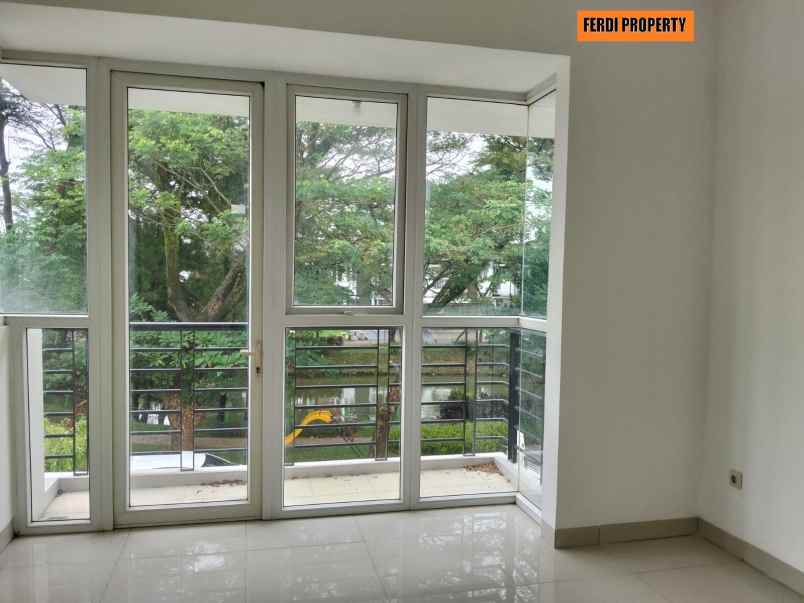 dijual cepat rumah view danau citra gran cibubur