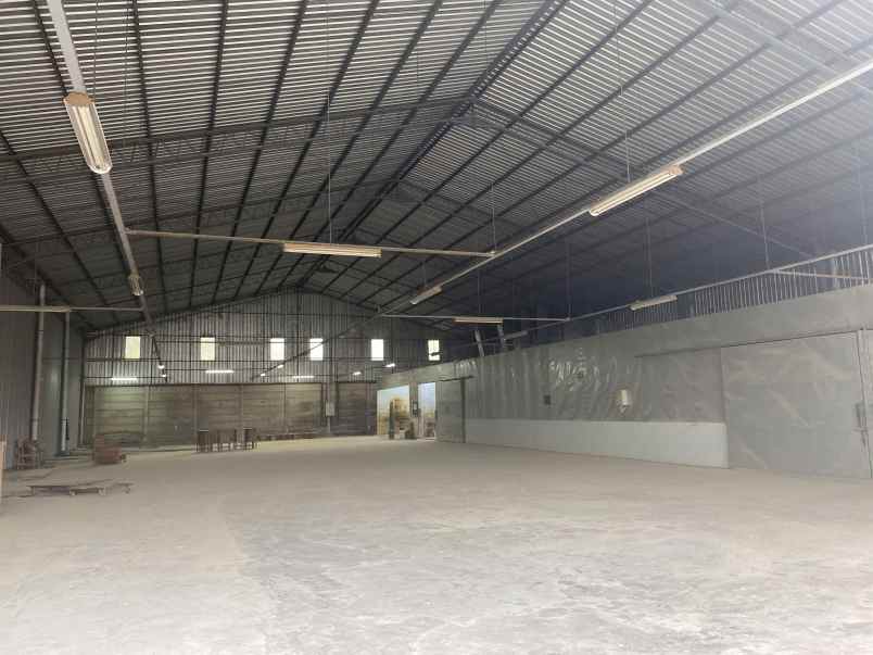 dijual disewakan gudang ex pabrik di jepara