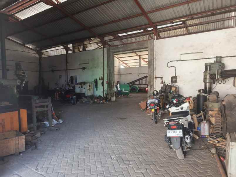 dijual gudang di raya kendalpayak malang