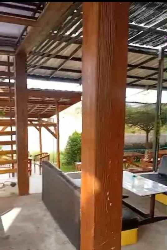 dijual kedai kopi dan resto masih aktif dan ramai