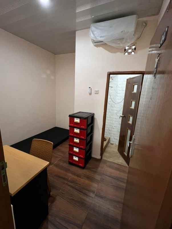 dijual kost cempaka putih