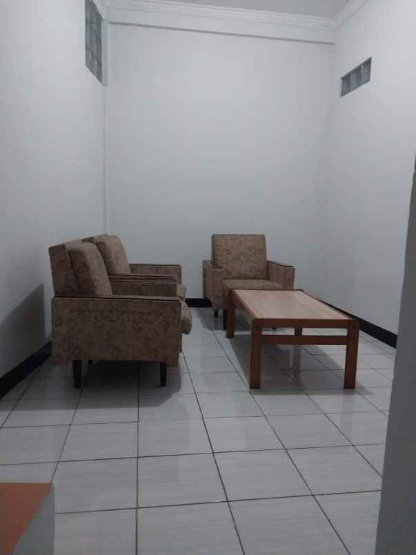 dijual kost cipaganti