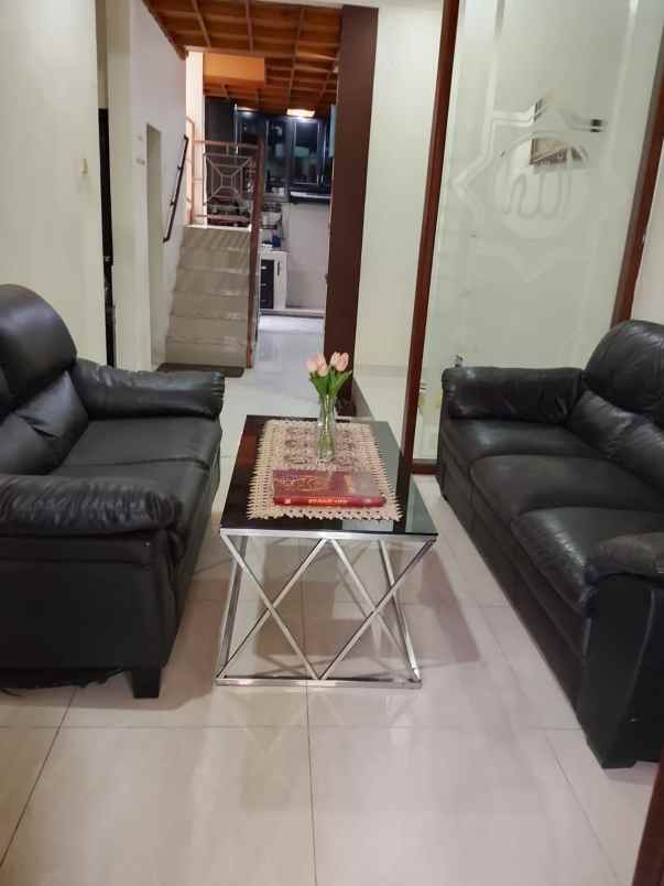 dijual kost cluster alamanda grand