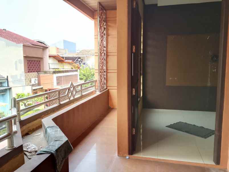 dijual kost cluster alamanda grand