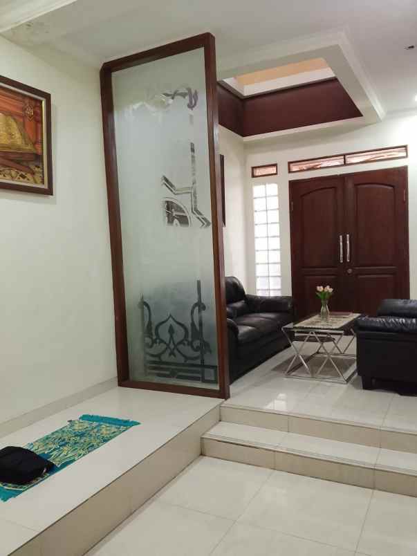 dijual kost cluster alamanda grand
