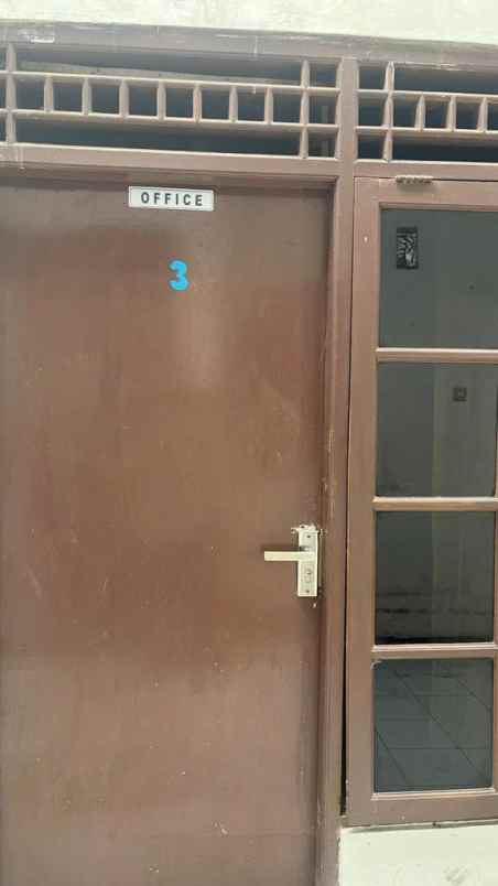 dijual kost jl karet pondok cina kec