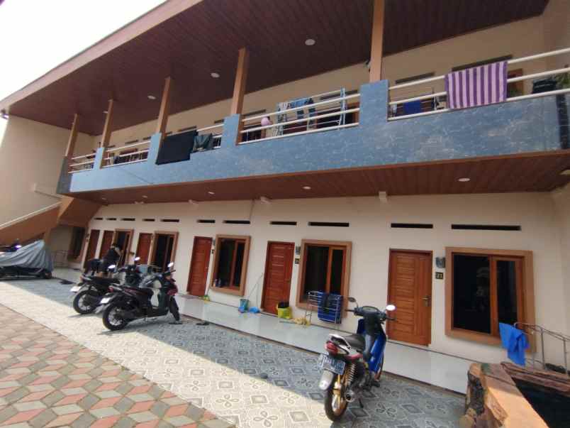 dijual kost jl mengger girang sukaati