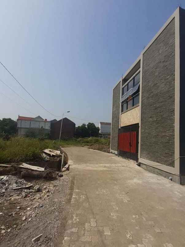 dijual kost tembalang