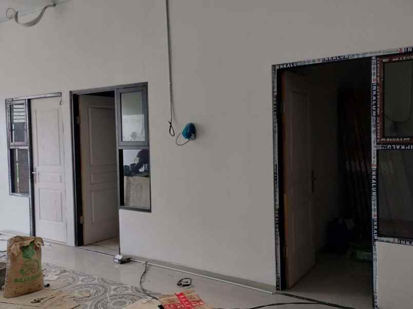 dijual kost tembalang